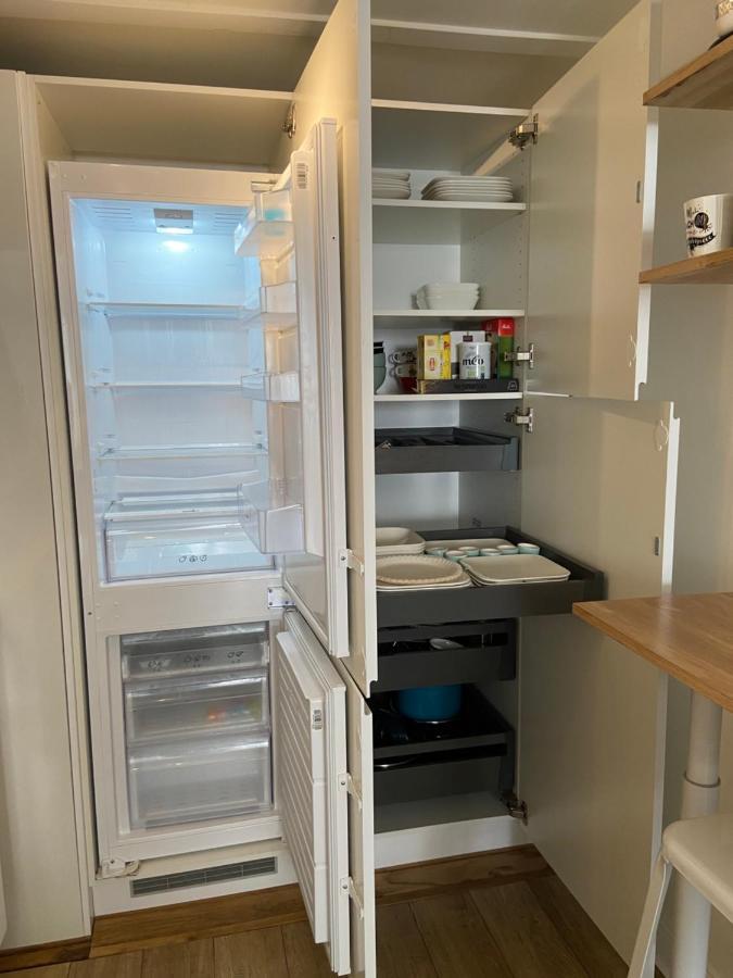 Superbe Duplex De 70M2 Avec 2 Chambres En Hyper Centre Au Calme Sur Cour Classe 3 Etoiles Avec Parking En Option ラ・ロシェル エクステリア 写真